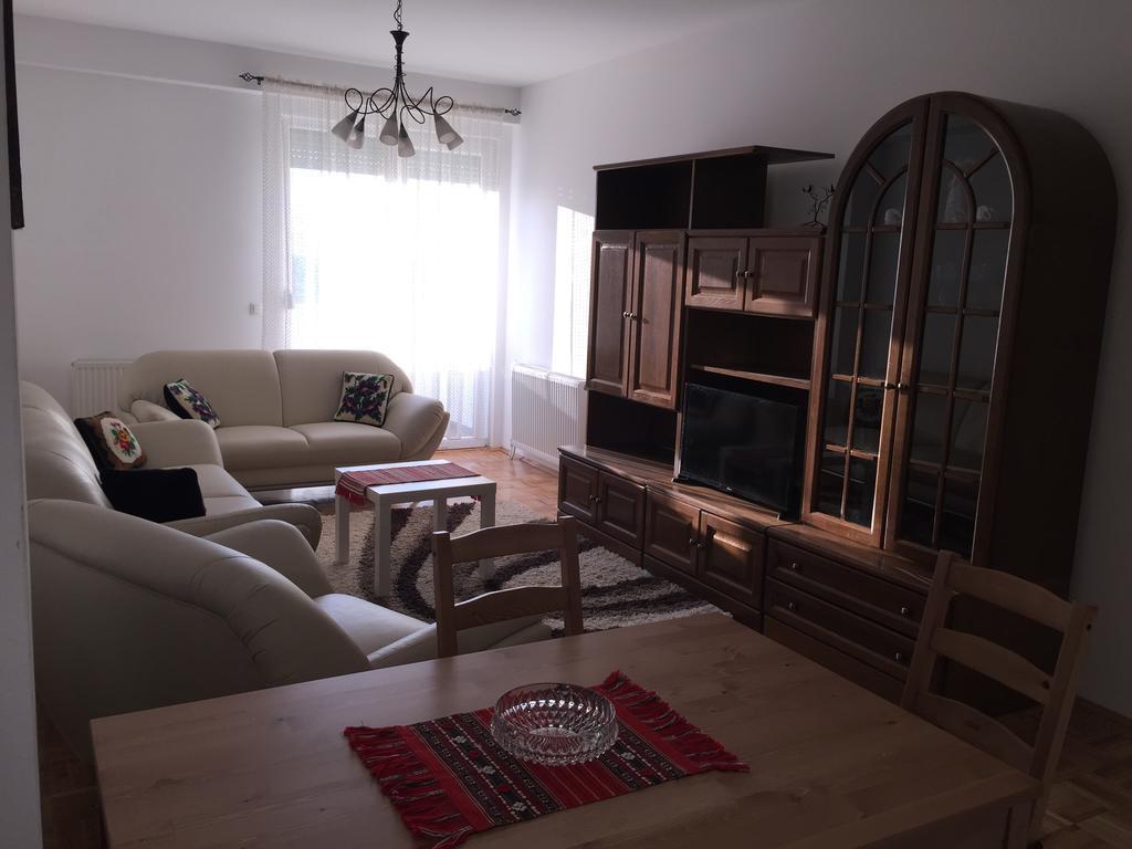 Apartment Gashi 普里什蒂纳 外观 照片