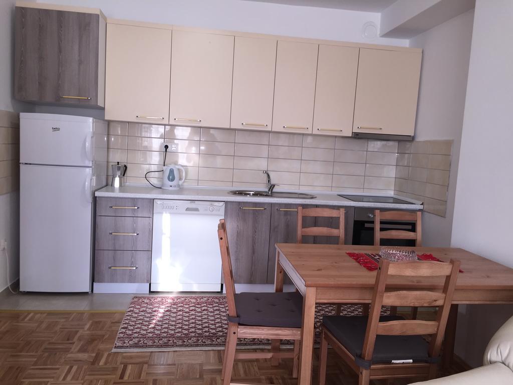 Apartment Gashi 普里什蒂纳 外观 照片